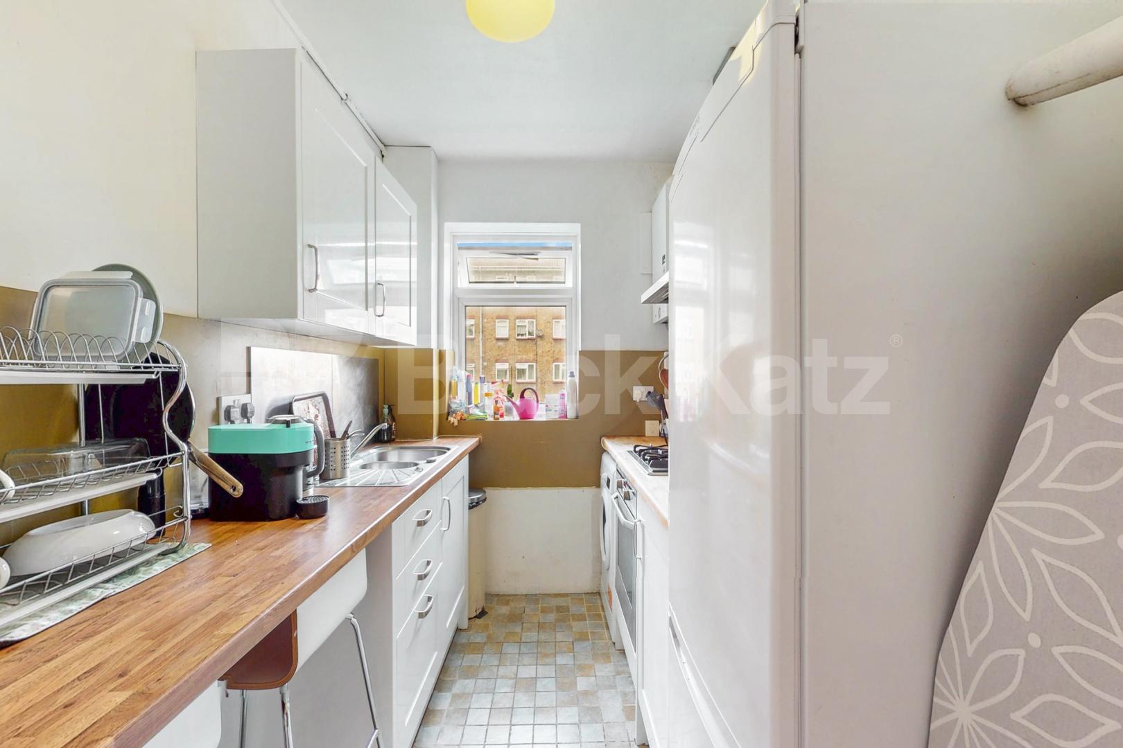 Charming three bedroomed apartment Congreve street, Elephant and Castle